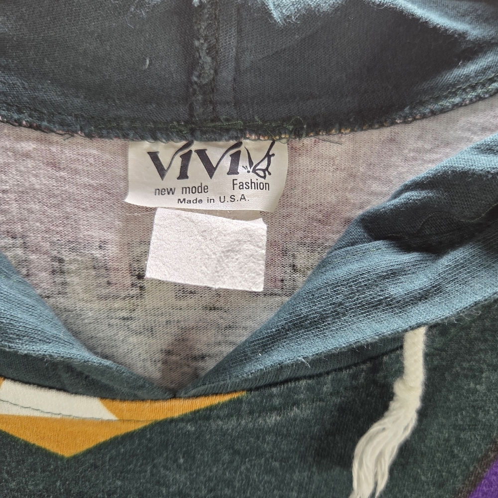 ViVI Multicolor Geometric Pattern Shirt - Picture 2 of 5